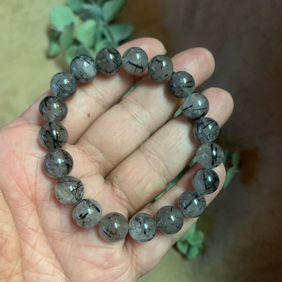 Tourmaline in Quartz bracelet - Picture 3 of 5